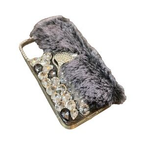 iPhone 15 pro Max 14, 13, and 12 XS XR Luxury Fur Plush Fox Bling Crystals Case